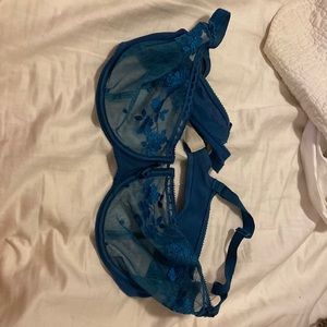 Chantelle bra 38D